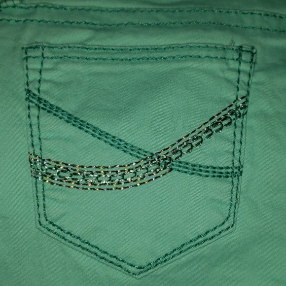 Jeans - Picture 3 of 3